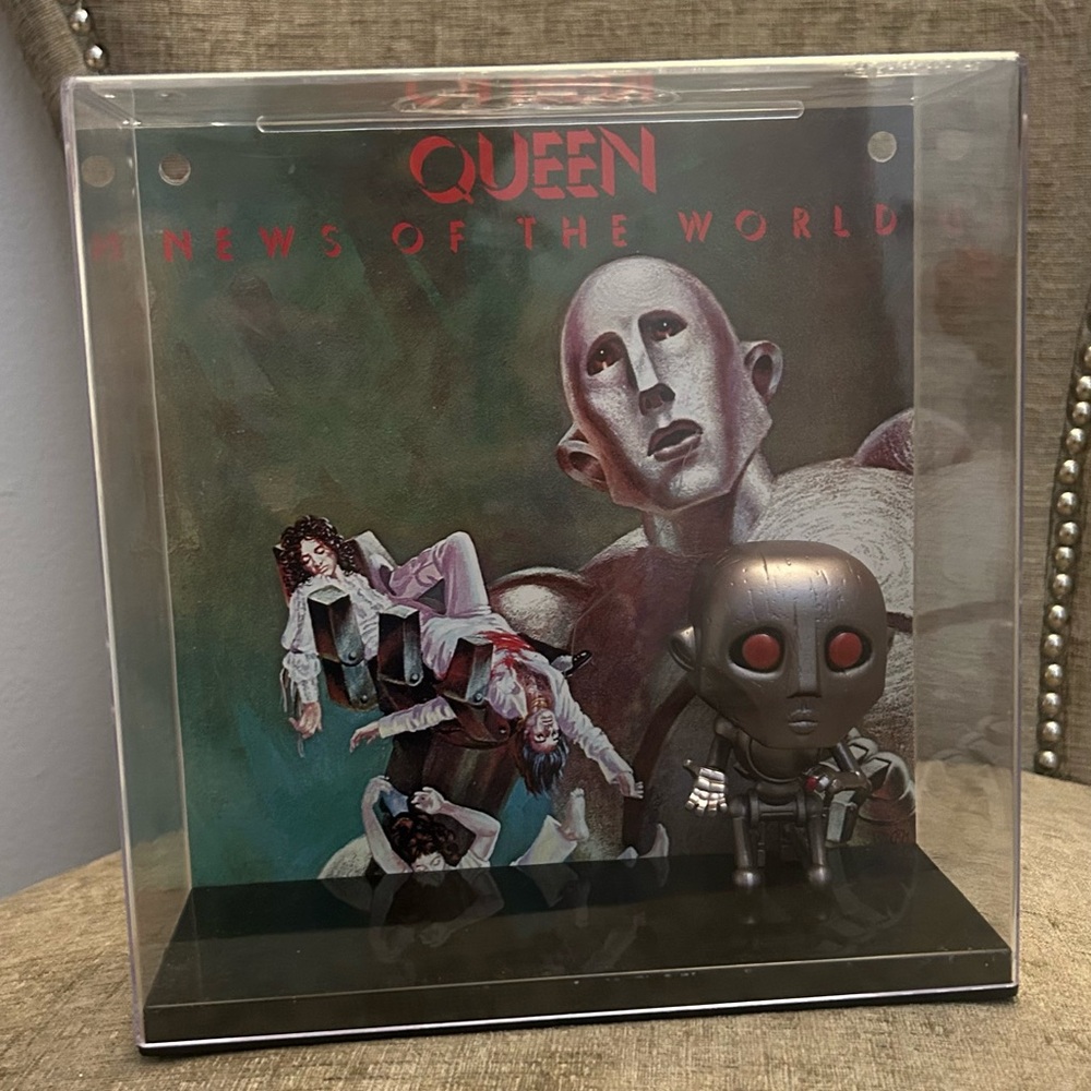 Queen news of the world Funko pop